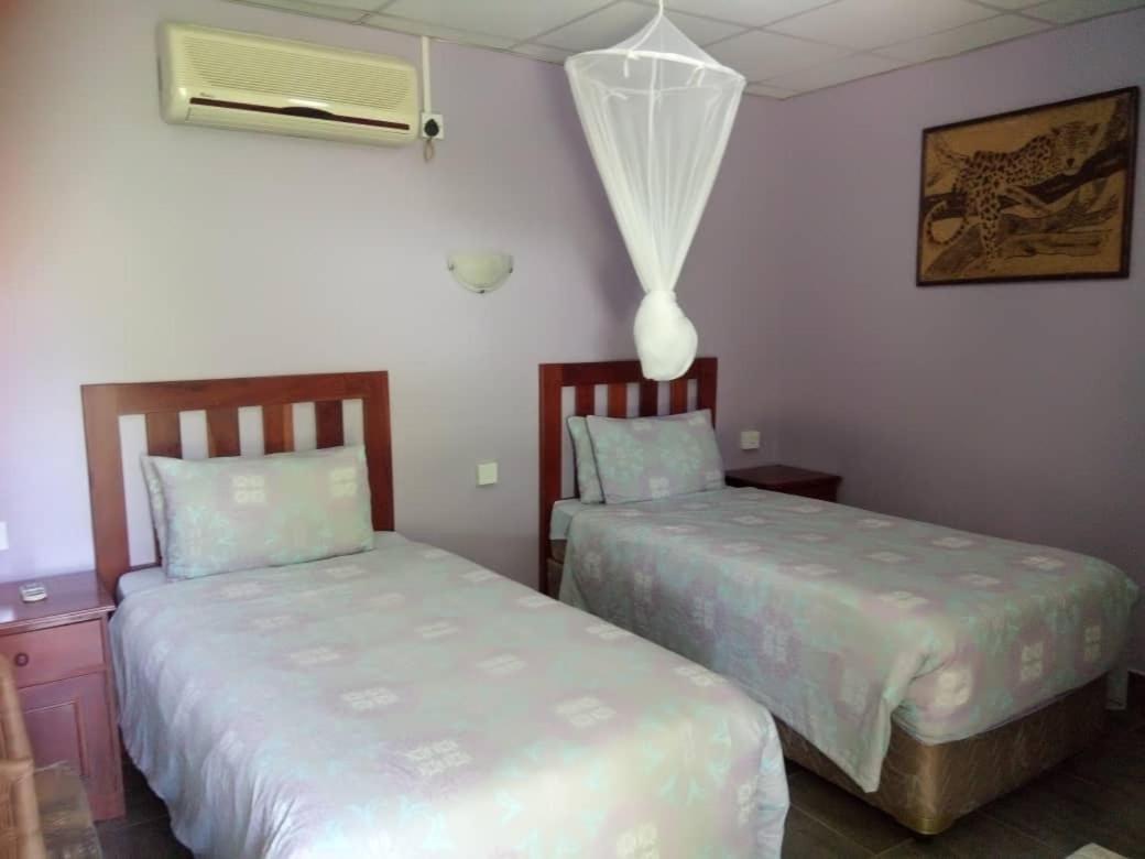 ליבינגסטון Gloria'S Bed And Breakfast מראה חיצוני תמונה