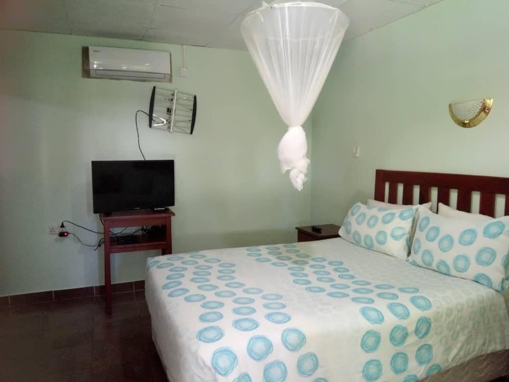 ליבינגסטון Gloria'S Bed And Breakfast מראה חיצוני תמונה