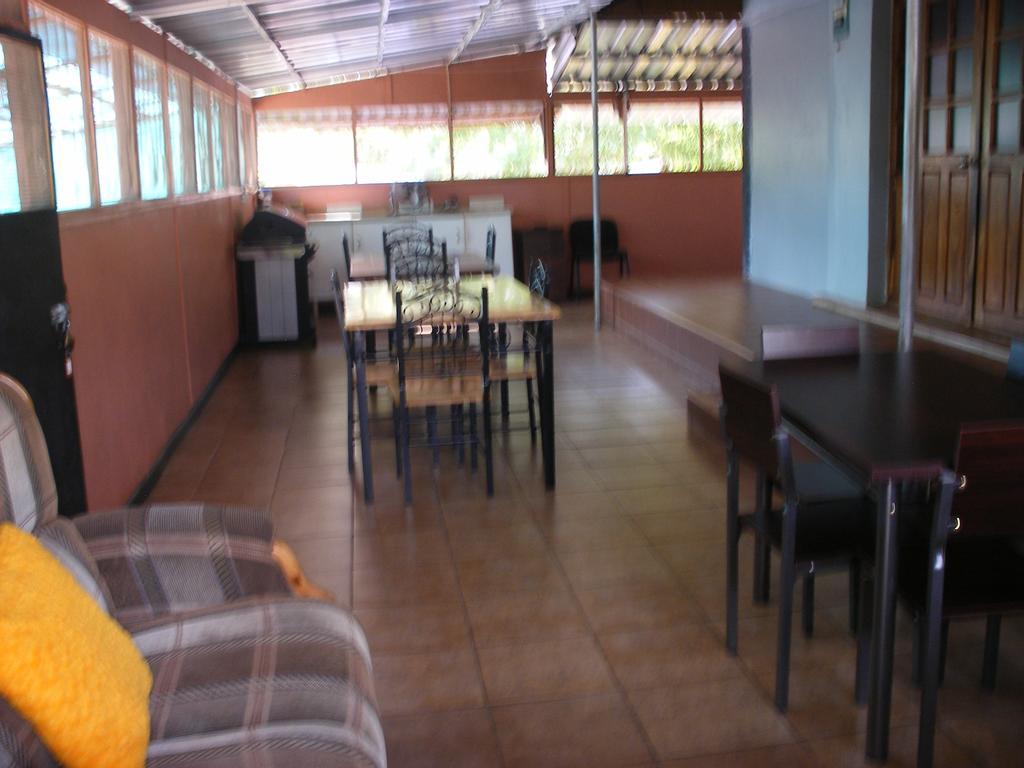 ליבינגסטון Gloria'S Bed And Breakfast מראה חיצוני תמונה